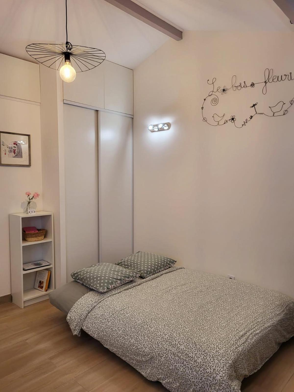 Maison Studio Le Bois Fleuri Croissy-Beaubourg Екстер'єр фото